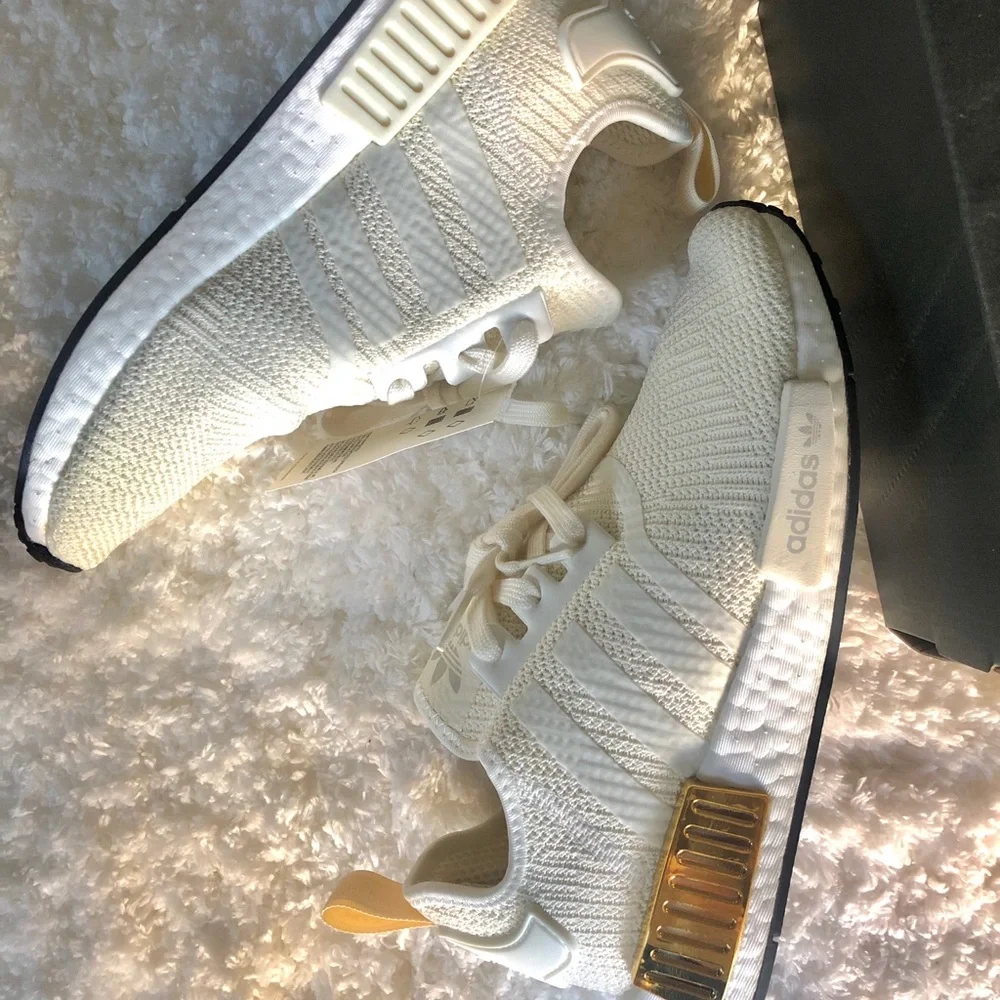 Adidas NMD_ R1 - Picture 5 of 9